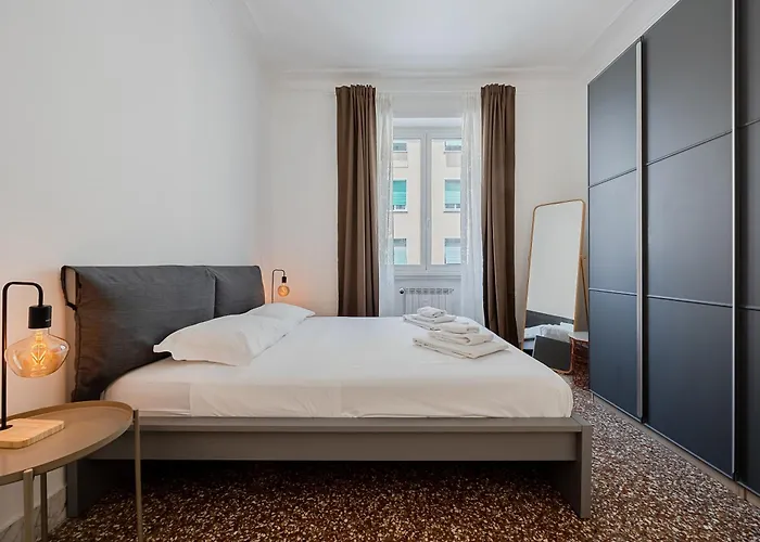 Aurelia's Hideaway, Near Vatican